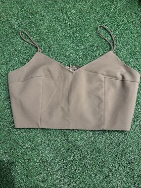 Faith in love size 8 Spaghetti Strap V-Neck Crop Top in Taupe
